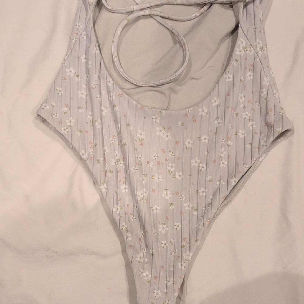 RVCA Flowers One Piece Swimsuit - Picture 3 of 4